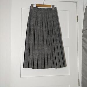 Vintage grey and blue plaid skirt